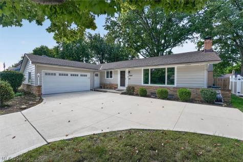 15847 Galemore Drive Middleburg Heights OH 44130