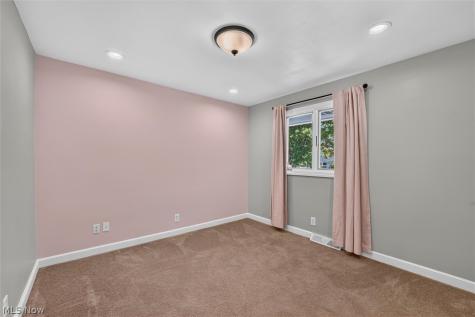 15847 Galemore Drive Middleburg Heights OH 44130