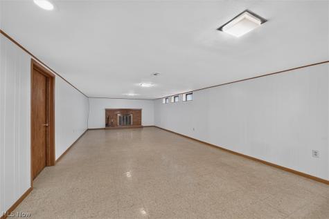 15847 Galemore Drive Middleburg Heights OH 44130