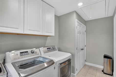 15847 Galemore Drive Middleburg Heights OH 44130