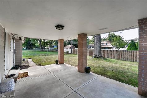 15847 Galemore Drive Middleburg Heights OH 44130