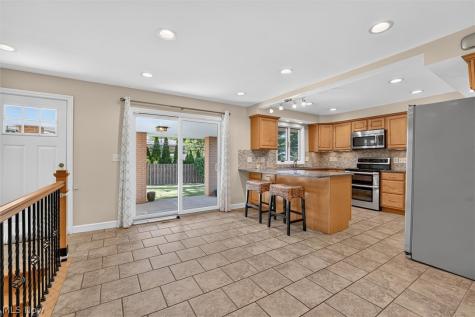 15847 Galemore Drive Middleburg Heights OH 44130