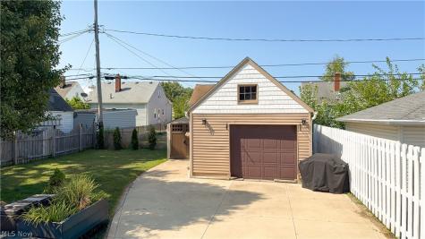 356 E 329th Street Willowick OH 44095