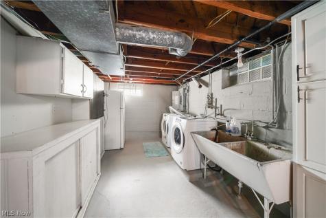 356 E 329th Street Willowick OH 44095