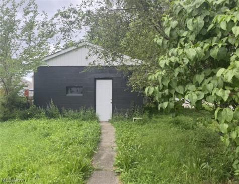 7604 Dudley Avenue Cleveland OH 44102