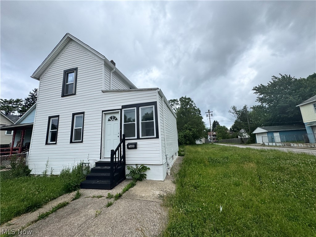 7604 Dudley Avenue Cleveland OH 44102