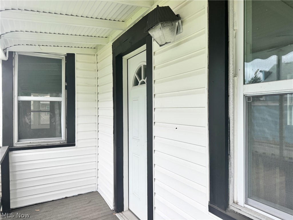 7604 Dudley Avenue Cleveland OH 44102