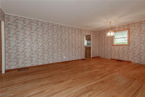 277 Gillett Street Painesville OH 44077