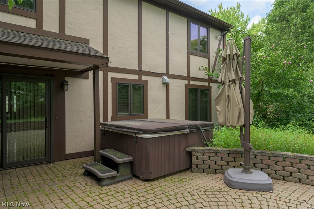 124 Saddle Ridge Circle SE Warren OH 44484