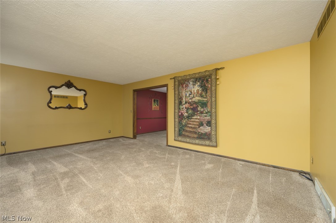 124 Saddle Ridge Circle SE Warren OH 44484