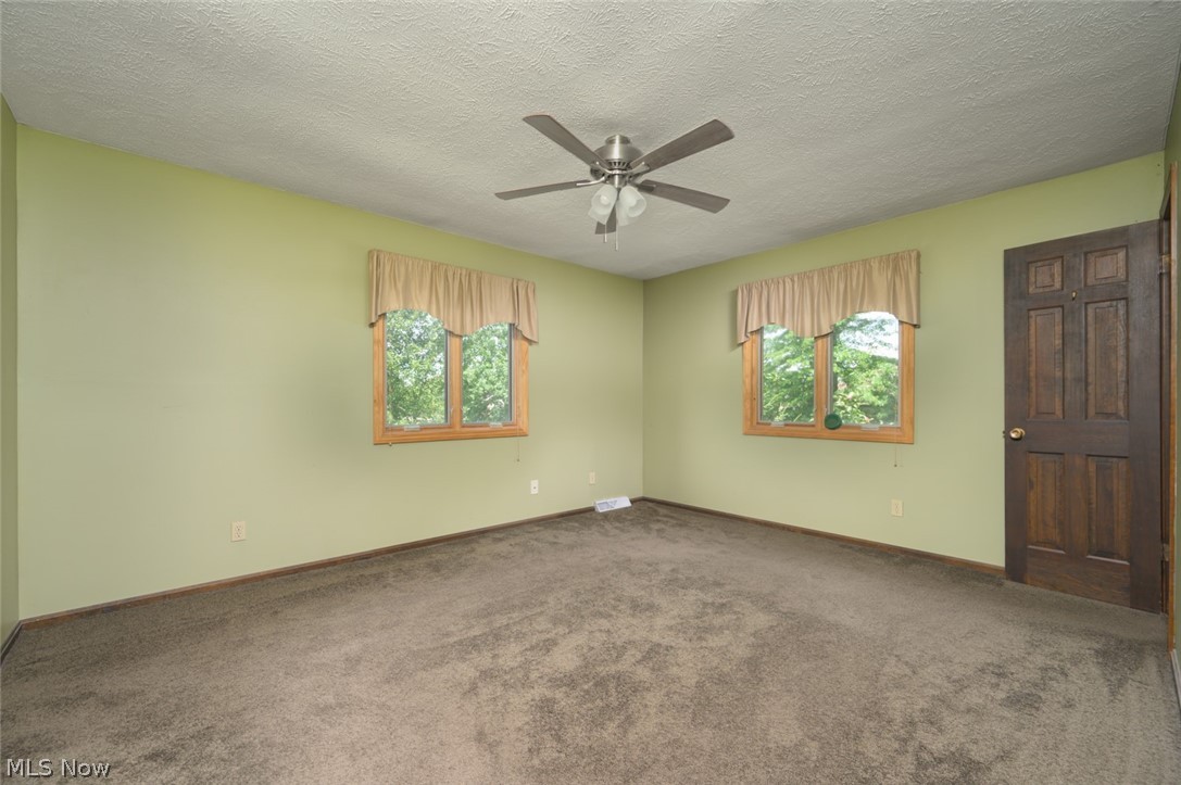 124 Saddle Ridge Circle SE Warren OH 44484
