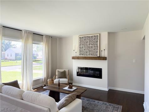 15305 Steinway Boulevard Maple Heights OH 44137