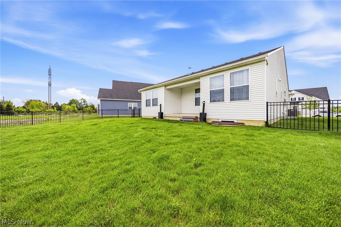 5380 Hawks Nest Circle Sheffield Village OH 44054