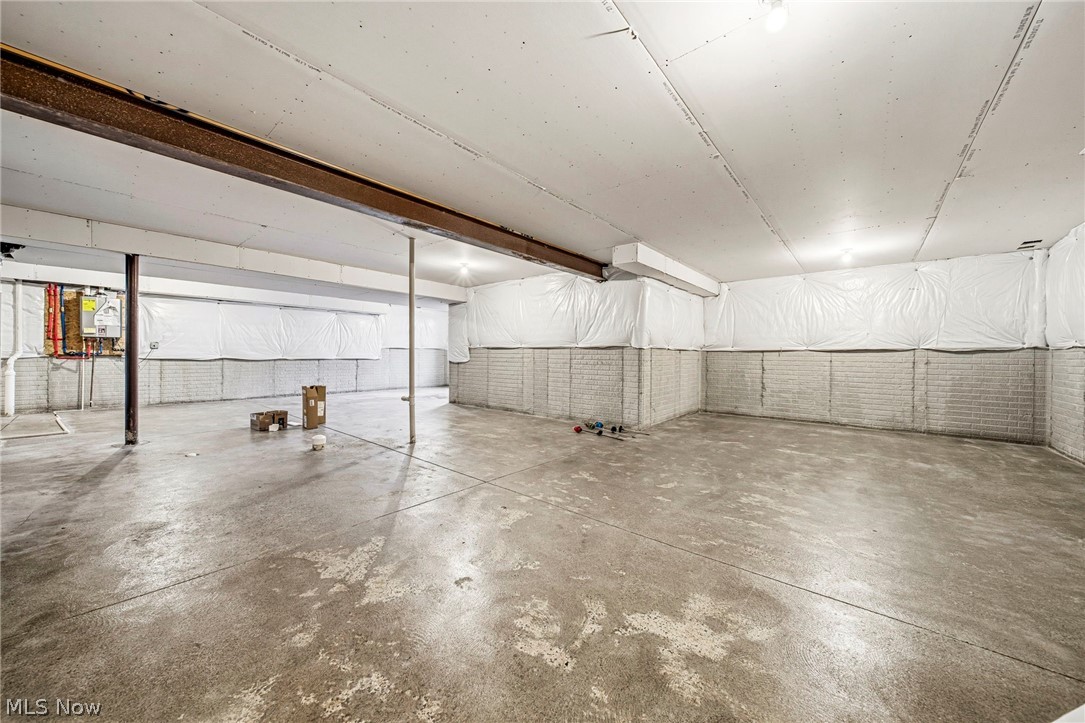 5380 Hawks Nest Circle Sheffield Village OH 44054