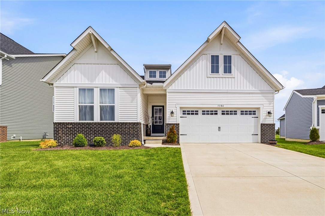 5380 Hawks Nest Circle Sheffield Village OH 44054
