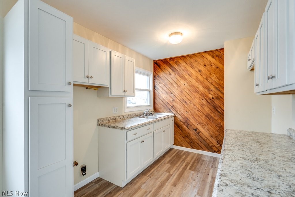 1203 Sarlson Avenue Akron OH 44314