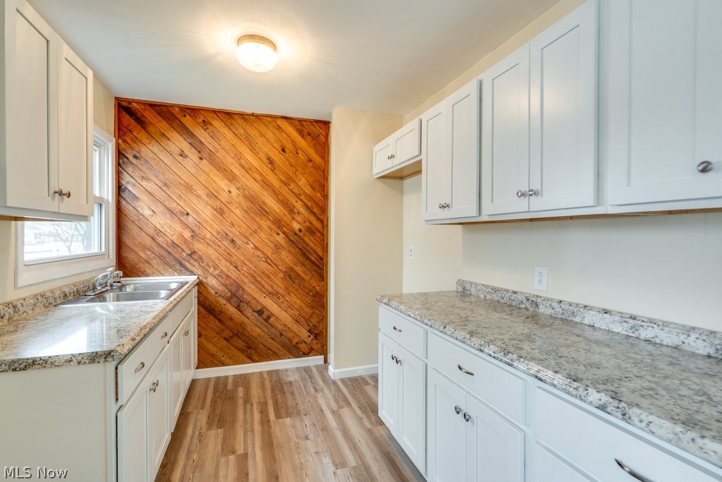 1203 Sarlson Avenue Akron OH 44314