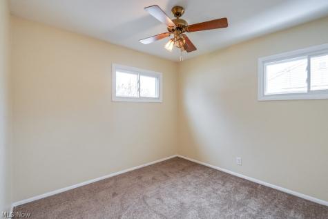 1203 Sarlson Avenue Akron OH 44314