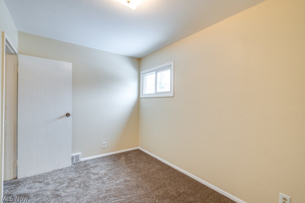 1203 Sarlson Avenue Akron OH 44314
