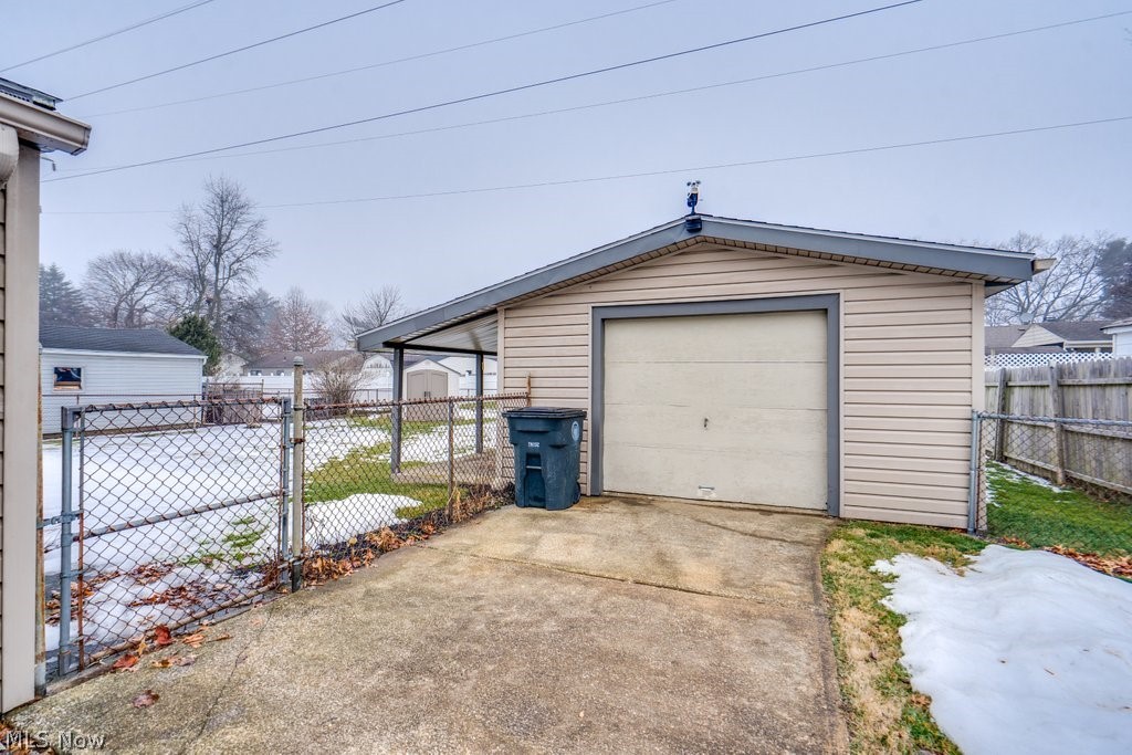 1203 Sarlson Avenue Akron OH 44314
