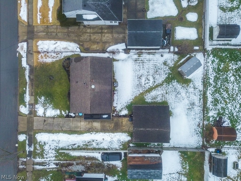 1203 Sarlson Avenue Akron OH 44314