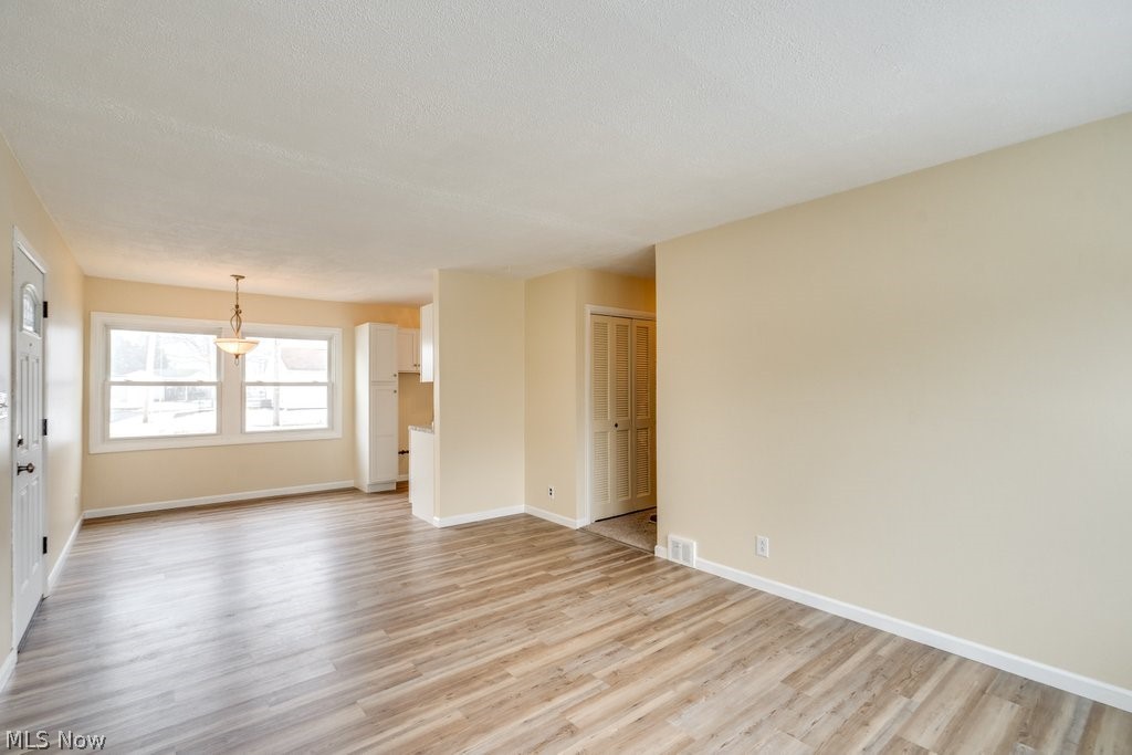 1203 Sarlson Avenue Akron OH 44314