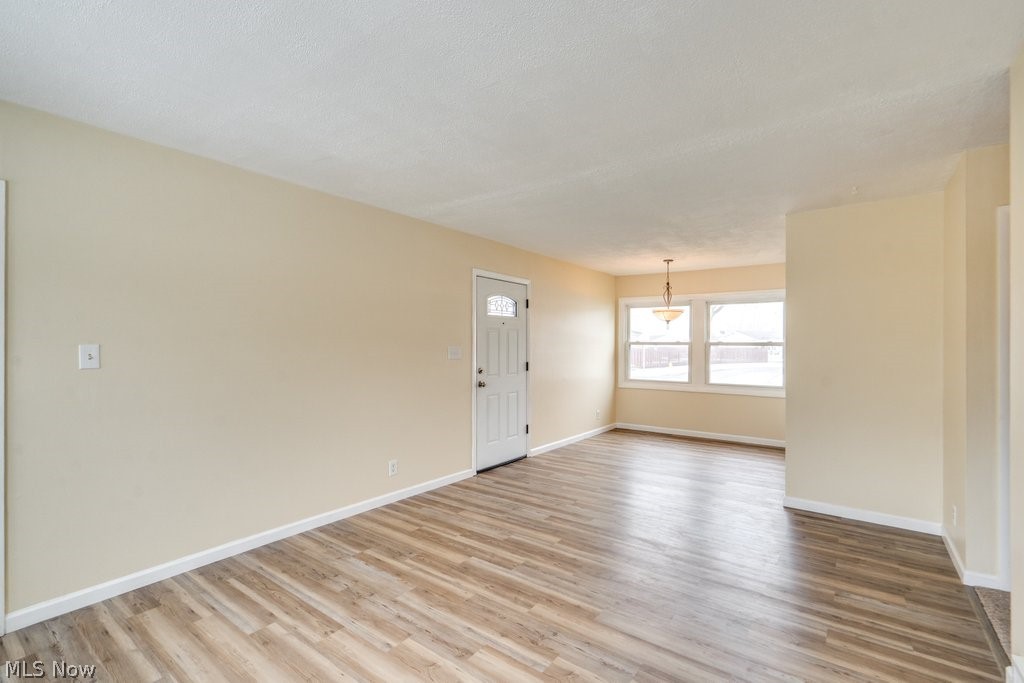 1203 Sarlson Avenue Akron OH 44314
