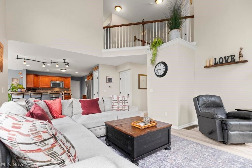 33269 Canterbury Road Avon Lake OH 44012