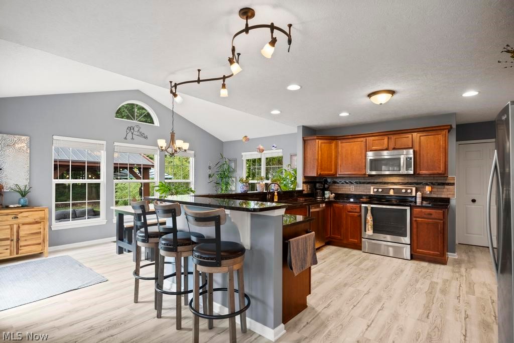 33269 Canterbury Road Avon Lake OH 44012