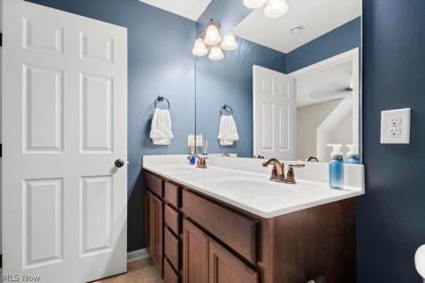 33269 Canterbury Road Avon Lake OH 44012
