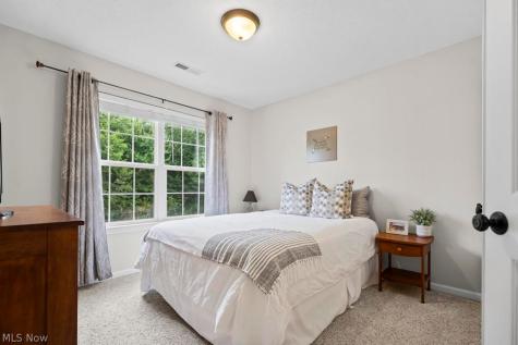 33269 Canterbury Road Avon Lake OH 44012