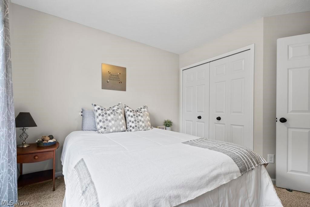 33269 Canterbury Road Avon Lake OH 44012