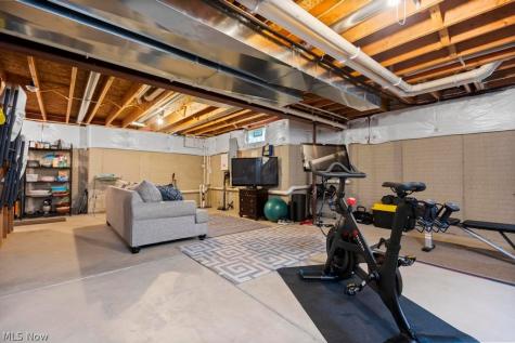 33269 Canterbury Road Avon Lake OH 44012