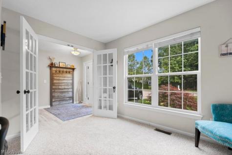33269 Canterbury Road Avon Lake OH 44012