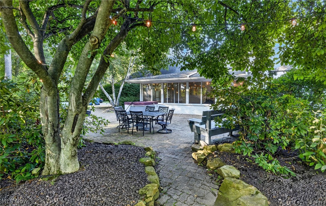 1969 Twin Oaks Drive Girard OH 44420