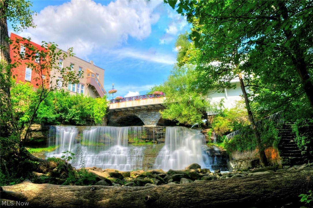 197 Miles Road Chagrin Falls OH 44022