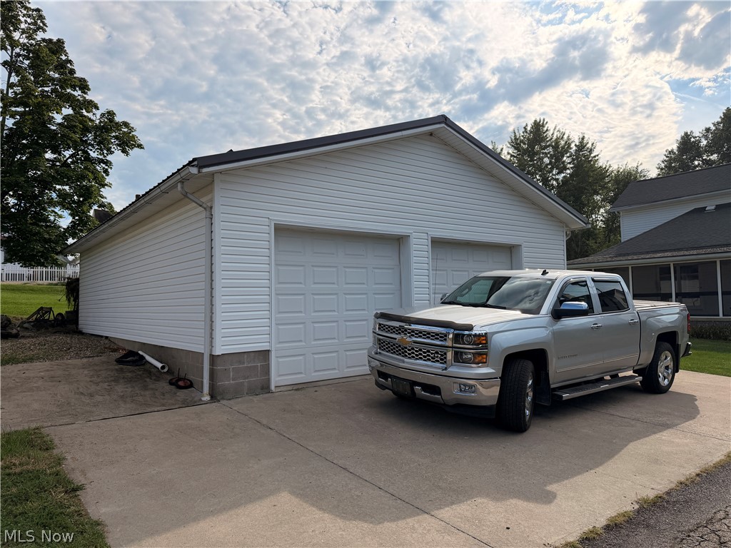 617 Park Avenue Barnesville OH 43713