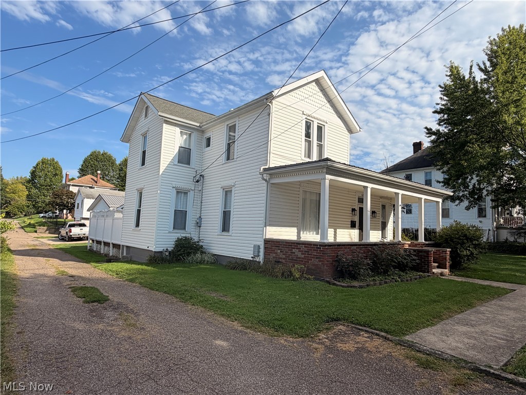 617 Park Avenue Barnesville OH 43713