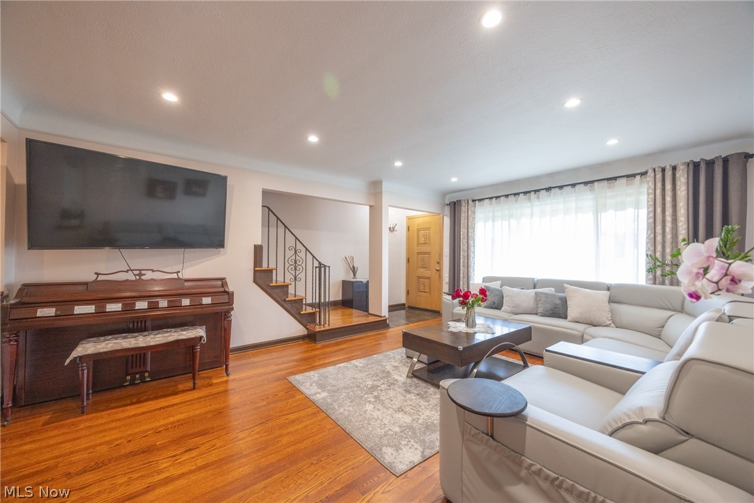 6450 Manchester Road Parma OH 44129
