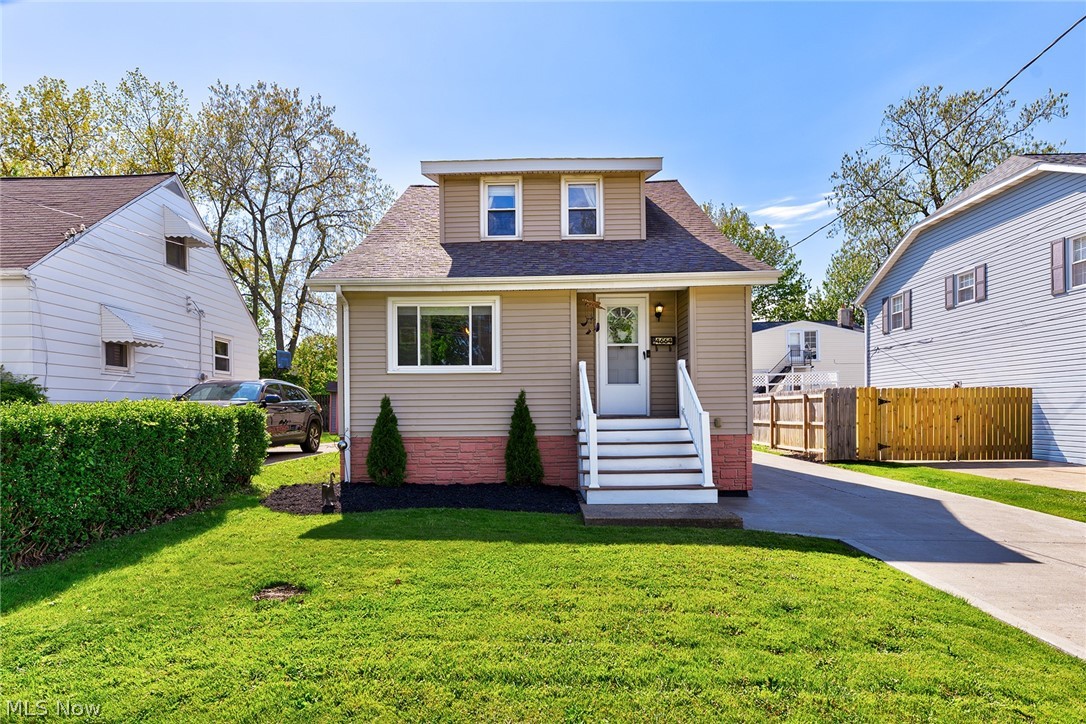 4664 Brookwood Drive Brooklyn OH 44144