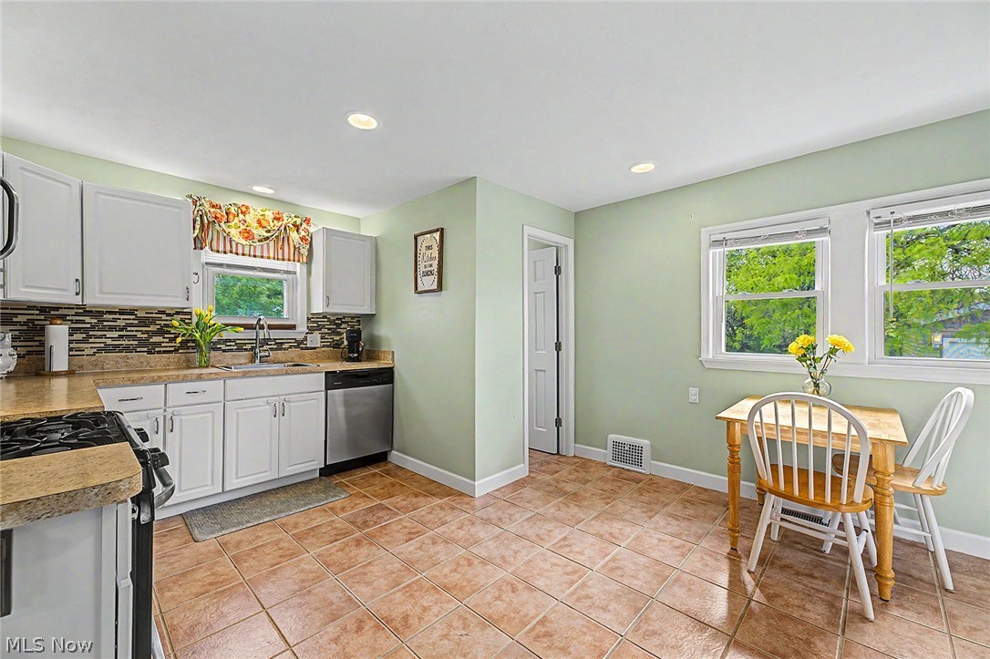 4664 Brookwood Drive Brooklyn OH 44144