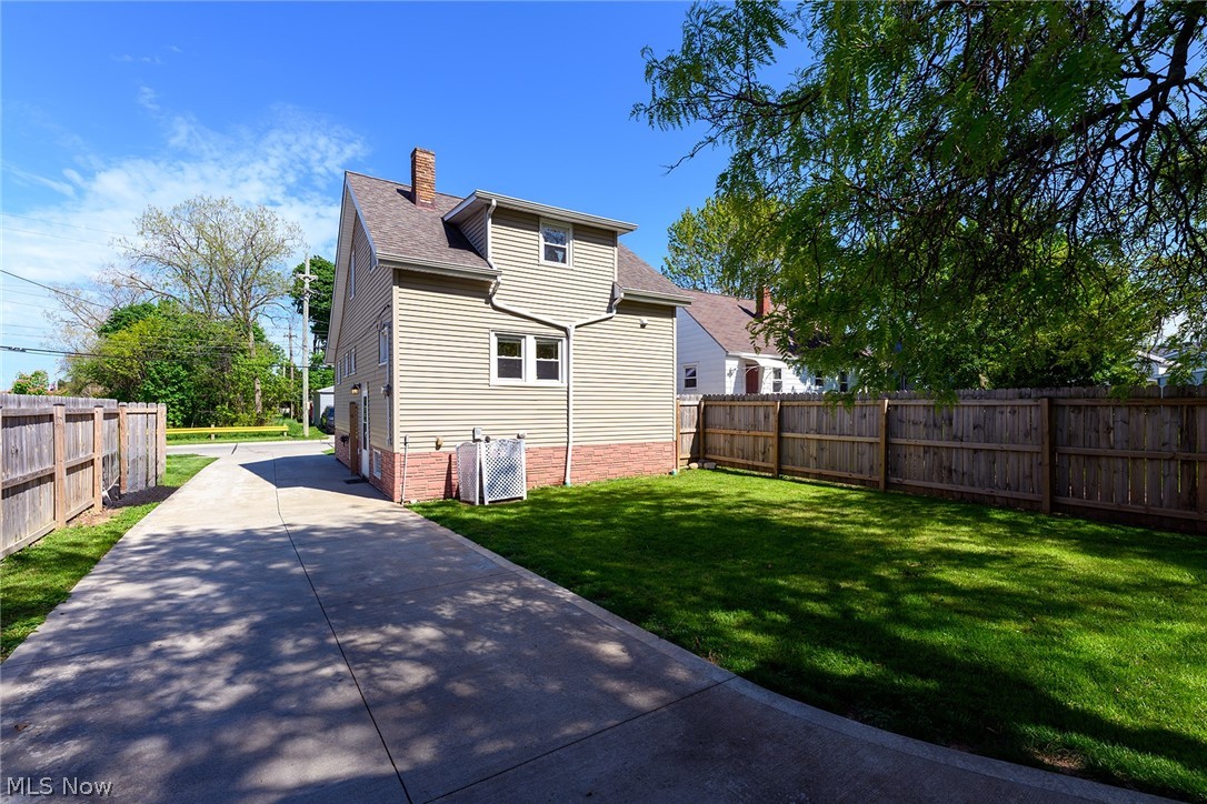 4664 Brookwood Drive Brooklyn OH 44144