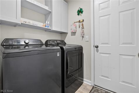 48600 Middle Ridge Road Amherst OH 44001