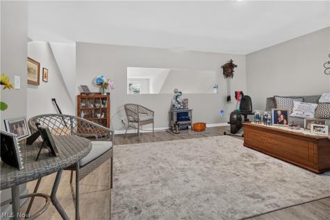 48600 Middle Ridge Road Amherst OH 44001