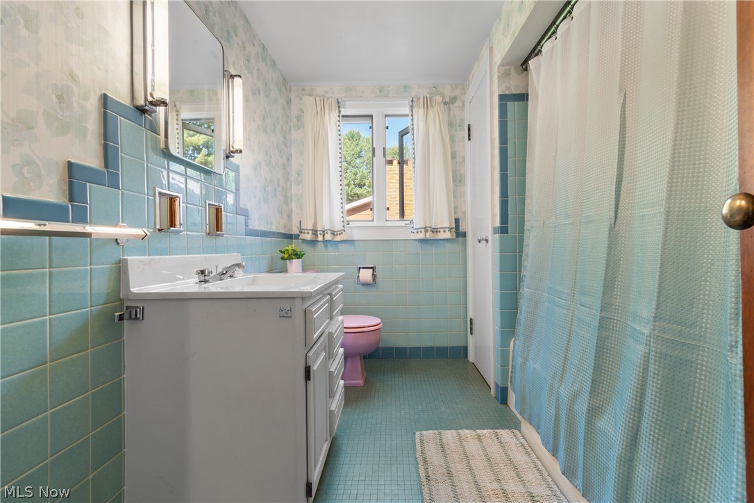 865 E Highland Avenue Wooster OH 44691