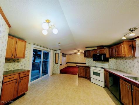 9623 Yoder Road Sterling OH 44276
