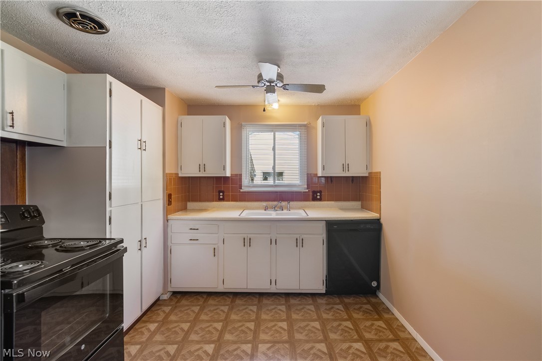 915 Valley Drive NW North Canton OH 44720