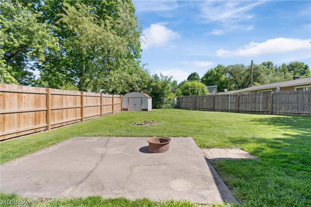915 Valley Drive NW North Canton OH 44720