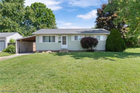 915 Valley Drive NW North Canton OH 44720