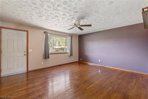 915 Valley Drive NW North Canton OH 44720